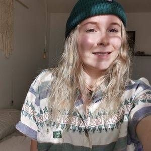 Meet your Posher, Jeanne